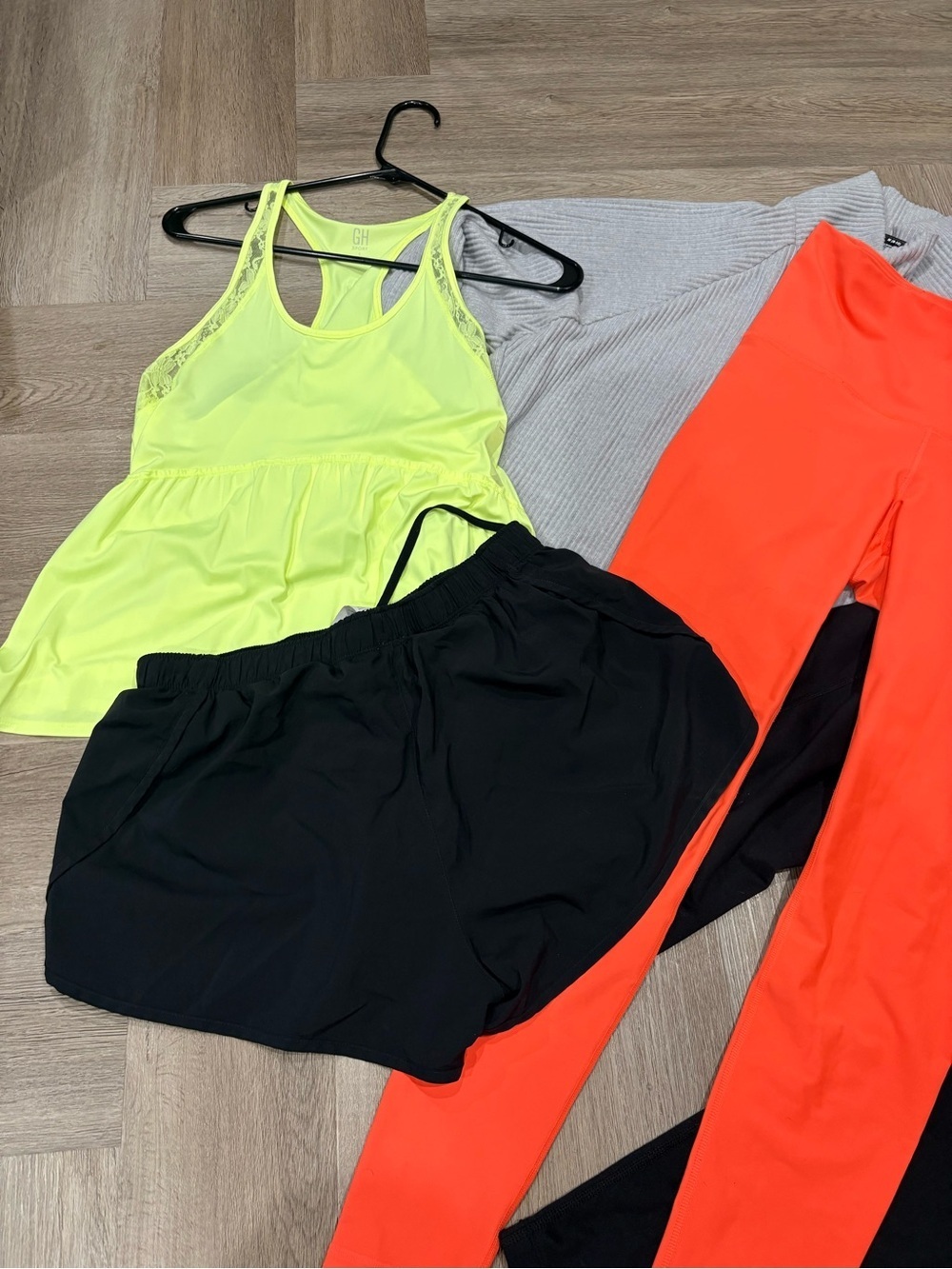 Champion Assorted Brands Activewear Box Medium - Picture 9 of 16